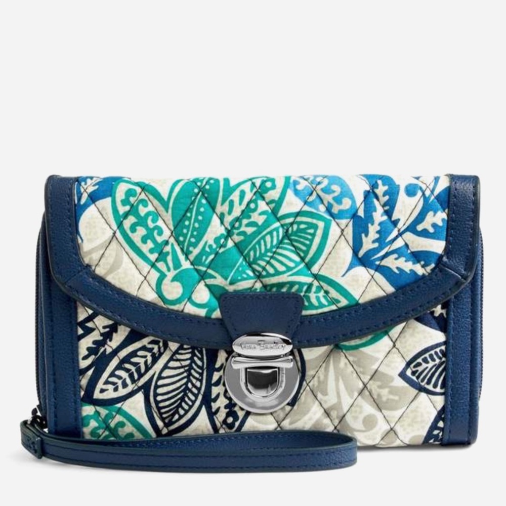 Vera Bradley Ultimate Wristlet in Santiago Navy nwt